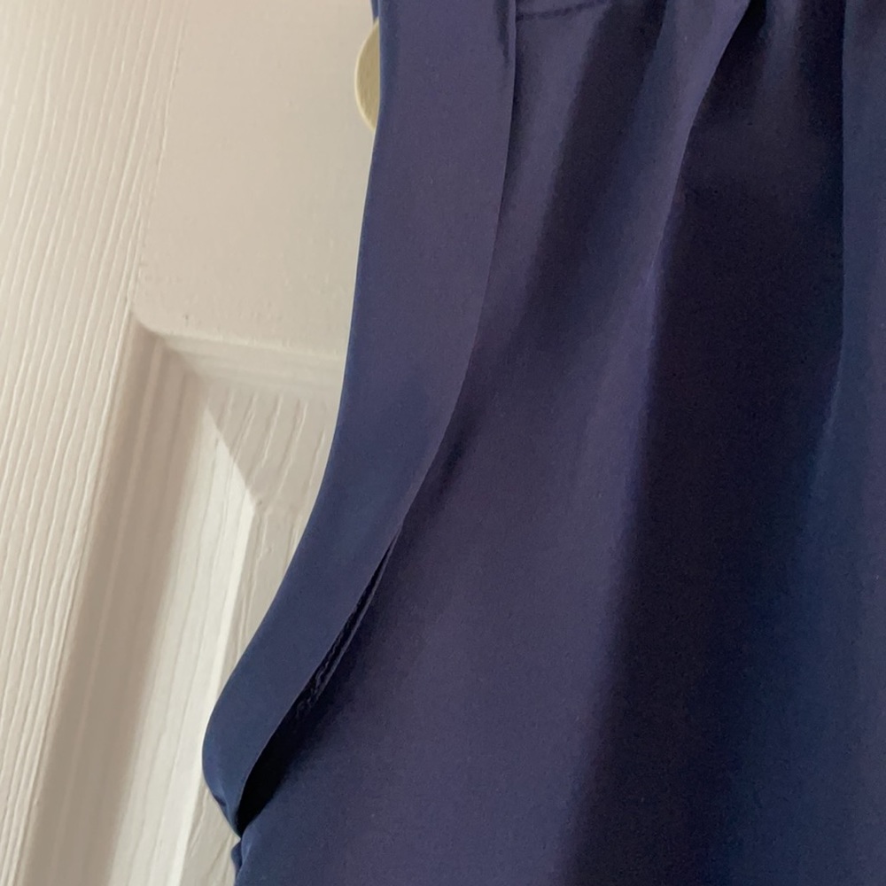 Draper James basic navy blouse - small - Picture 3 of 4